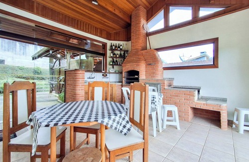 Jardim Nova Suica Ski Chalet | Casa aconchegante c lareira, churrasqueira e Wi-Fi