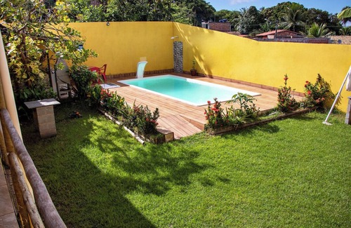 Castelo da Torre House | Casa aconchegante com piscina em Camaçari/BA