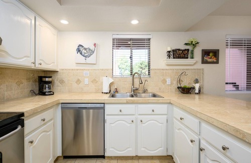 Paradise Valley Village Condo | CASA AGAVE-Anasazi-Stunning Condo overlooking Cactus Garden