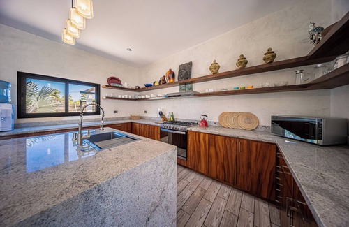 Todos Santos House | Casa Alas. New, Modern, Private Pool, and a Walk to the Beach!
