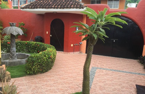 Dario Galeana House | Casa Allegria in the heart of Zihua