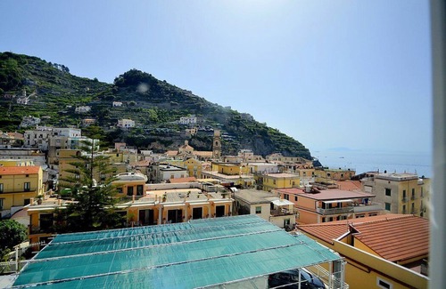 Minori House | Casa Alloro A: An apartment located in the center of Minori and a few meters from the sea.