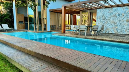 Praia do Forte House | Casa Alto Padrão 5 Suítes Piscina e Hidro Aquecida