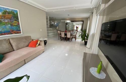 Florianopolis House | Casa Alto Padrão Frente A Praia