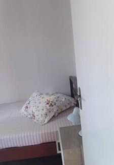 Balneario Arroio do Silva House | Casa Amarela próximo ao mar com mesa de Sinuca, 100 mts - 2 km do centro