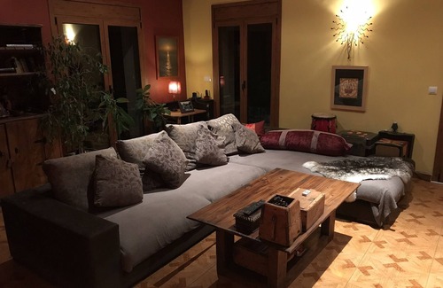 Llorts House | Casa amb encant in a quiet and rural setting