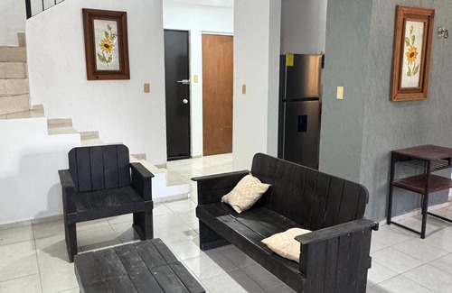 Merida House | Casa Amelia Victoria, at the entrance of the city, 20 minutes from the airport.