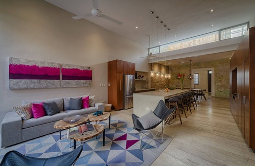Zona Paseo Montejo House | Casa Amelie style home in Santa Lucia