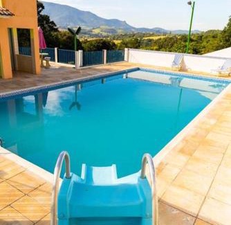 Vargem House | Casa ampla, 2 qtos, varanda, região de Extrema