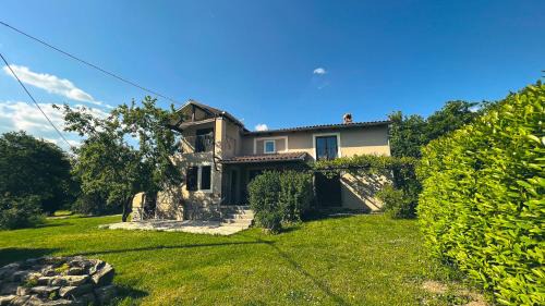 Blatna Vas Villa | Casa Ana new in 2025 high speed Starlink wifi