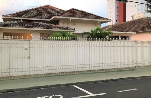 Uberaba House | Casa ao lado da Universidade Federal - UFTM e Mercado Municipal
