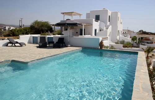 Mikri Vigla Villa | Casa Aragosta 70 metres from the beach.