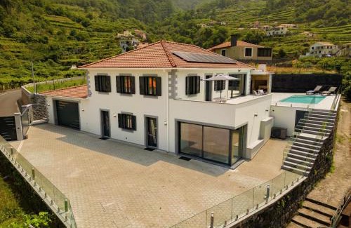 Sao Vicente House | Casa Avô da Pedra, By OP