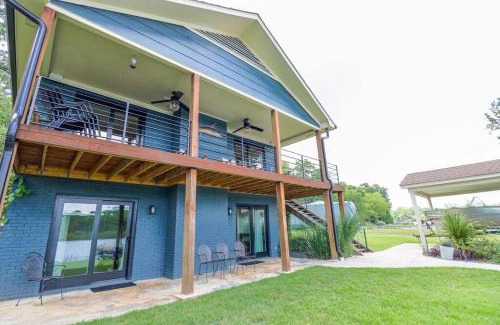Chapin Apartment | Casa Azul - Lake Murray - Close in - Spa like bath