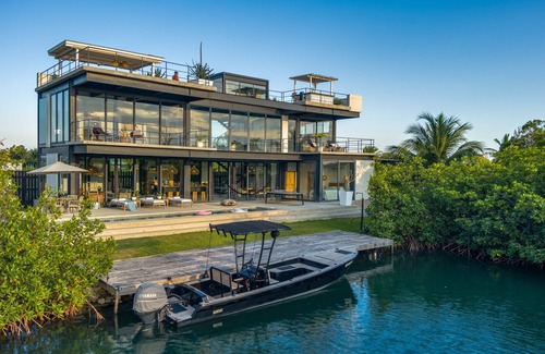 Placencia Villa | Casa Balam, A Stunning Waterfront Villa, w/Boat, 40ft Pool & Rooftop Bar