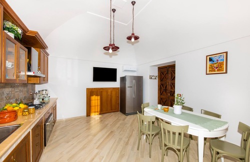 Montepertuso House | Casa Barba Positano, Breathtaking Views , Amazing Homemade Breakfast Included
