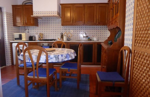 Vila Nova de Milfontes House | CASA BERIMBAU, duplex by the beach, in the old hull of Vila Nova de Milfontes