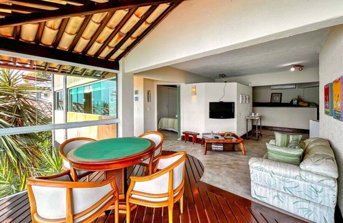 Piuva House | Casa beira mar c lazer completo em Piúva-Ilhabela