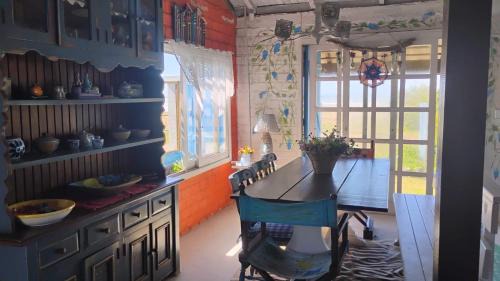 Xangri-La House | Casa beiramar, vista mar e pinheiros, pé na areia