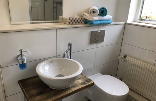 Hallstadt Apartment | Casa Beni vacation apartment directly on the Main cycle and river hiking trail