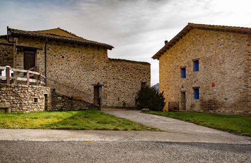 Sobrecastell Cottage | Casa Bernat for 4 people