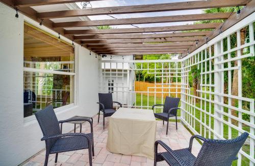 Sebastian Highlands House | Casa Blanco Escape with Fire Pit in Sebastian!