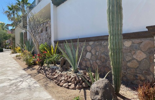 Nopolo House | Casa Blanco Vista - brand new luxury home, steps from the sand & Sea of Cortez