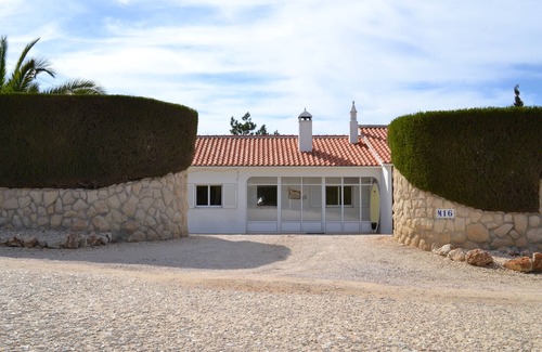 Aljezur Villa | Casa Borboleta Well maintained villa with sea views, large garden and pool, dream location