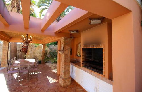 Carvoeiro Villa | Casa Bruella - Walk to beach Pool WiFi and BBQ