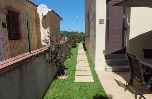 Budoni Condo | Casa Budoni cozy apartment centrally but quietly located.1km from the beach!
