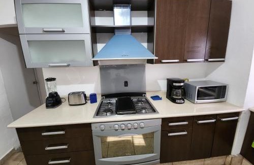 Hermosillo House | Casa céntrica, en privada con acceso controlado
