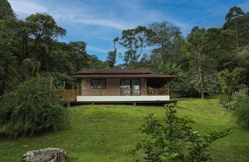 Interior de Sao Paulo House | Casa c/Pisc. e Cachoeira em São Francisco Xavier!