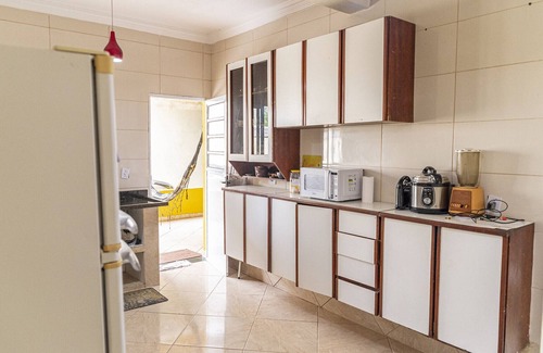 Itanhaem House | Casa c Wi-Fi, piscina e churrasqueira em Itanhaém