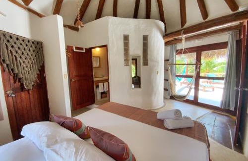 Isla Holbox House | Casa Cacahuate Holbox-Casa entera con jardin-Whole house with garden