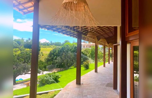 Curuipe House | Casa Caju. New house on Mirror Beach, located in the Outeiro das Brisas condominium with all the comforts for your vacation.