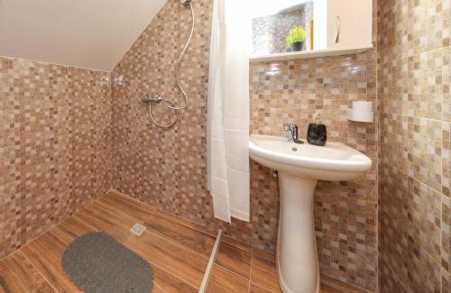 Moieciu Cabin | Casa Calatorului Rasnov