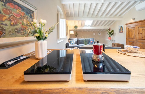 Lucca Historical Center Apartment | Casa Cantore Close to the Walls