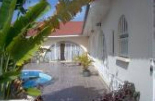 Kerr Serign House | Casa Carla Bed an breakfast in Bijilo, Gambia 2