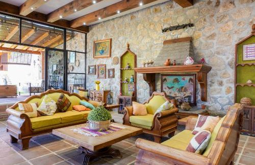 Tequesquitengo House | Casa Cayetana Teques