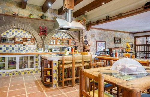 Tequesquitengo House | Casa Cayetana Teques