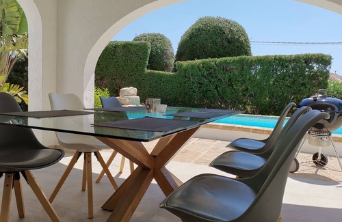 Vallgornera House | Casa Cel Blau, by the sea, large pool, beautiful Mediterranean garden