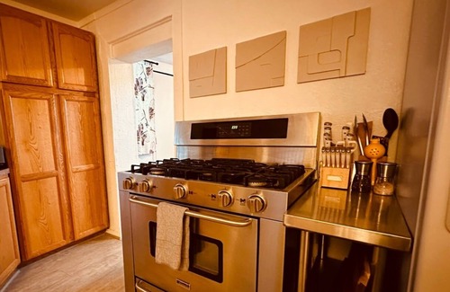Truth or Consequences House | Casa Chamisa Too - 1920s renovated Adobe in T or C