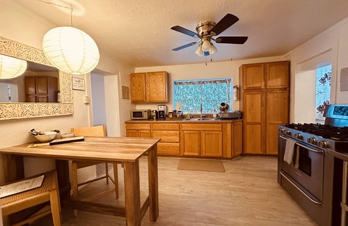 Truth or Consequences House | Casa Chamisa Too - 1920s renovated Adobe in T or C