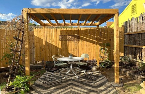 Truth or Consequences House | Casa Chamisa Too - 1920s renovated Adobe in T or C