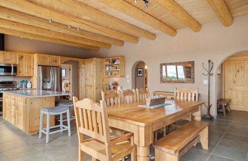 Taos House | Casa Cielo | New Desert Hideaway | Mountain View, Custom Décor, Hot Tub