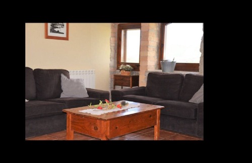 Casserres House | Casa Cisero - Newly renovated villa with pool & lots of activities