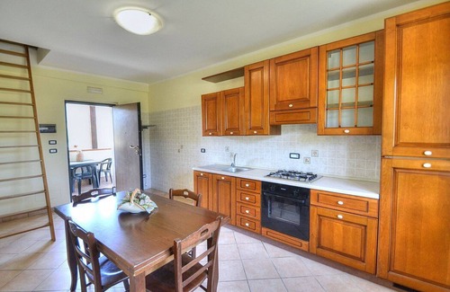 Ascea House | Casa Clelia F: A welcoming apartment surrounded by the greenery.