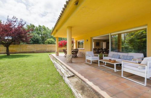 Sant Andreu de Llavaneres Villa | Casa con jardín próxima a Barcelona