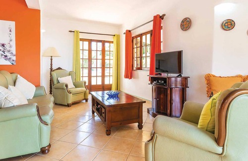 Patroves House | Casa Coelho is located in this hillside retreat and is a great villa with an even better view.