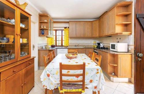 Patroves House | Casa Coelho is located in this hillside retreat and is a great villa with an even better view.
